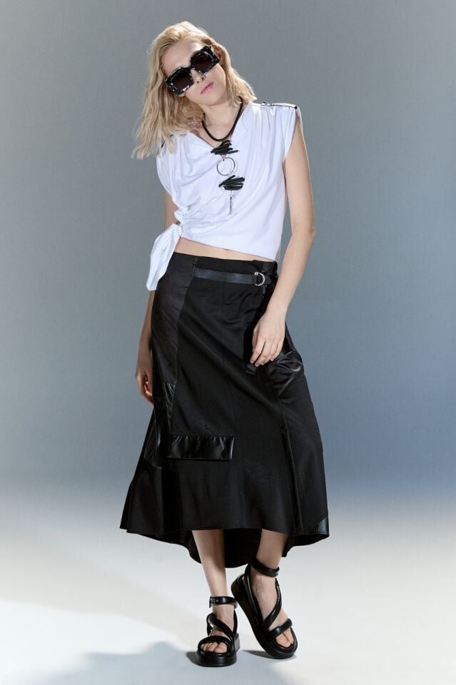 Deri Detaylı Spor Kesim Etek