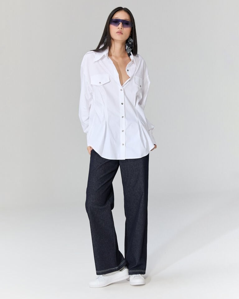 Cep Detaylı Beyaz Gömlek